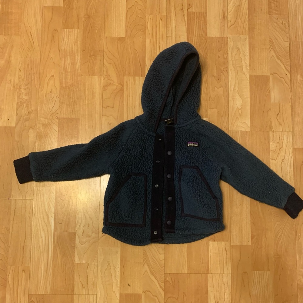 COPY - Boys Patagonia snap front 3T fleece